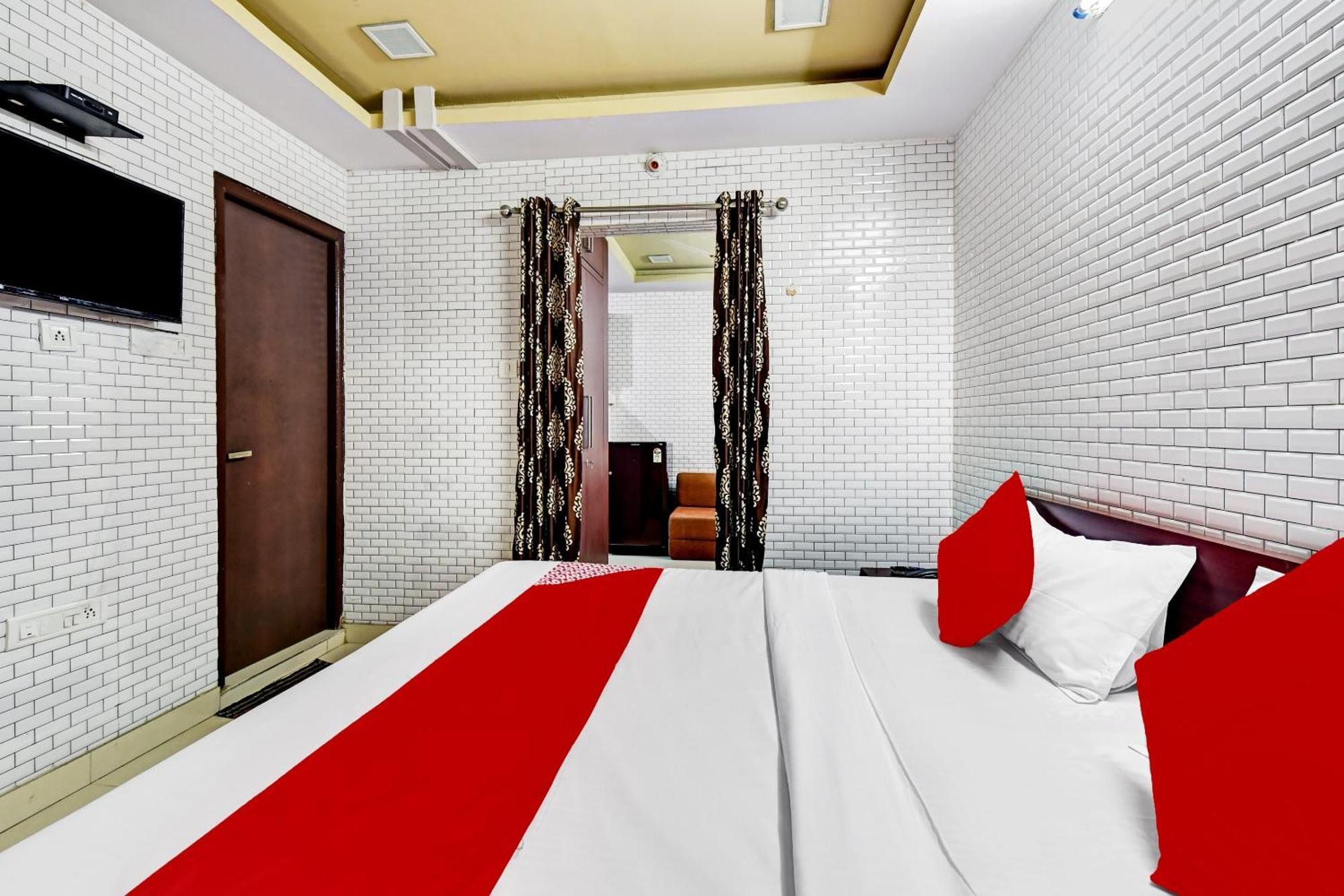 Hotel O Eleven Hotel & Banquet Кота Экстерьер фото